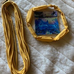 Scarf with hide it mini bottles for your liquor